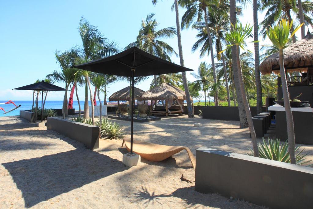 Qunci Villas Resort Mangsit Exterior photo